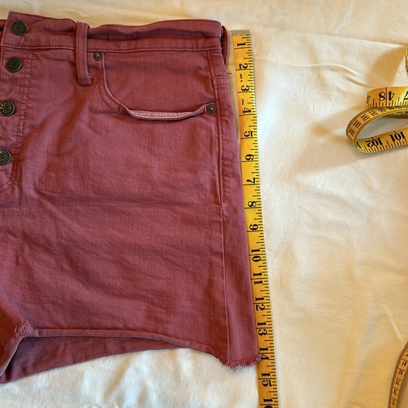 Women’s Madewell Salmon Red/Pink High Rise Button Front Denim Shorts Size 31 - Picture 7 of 10